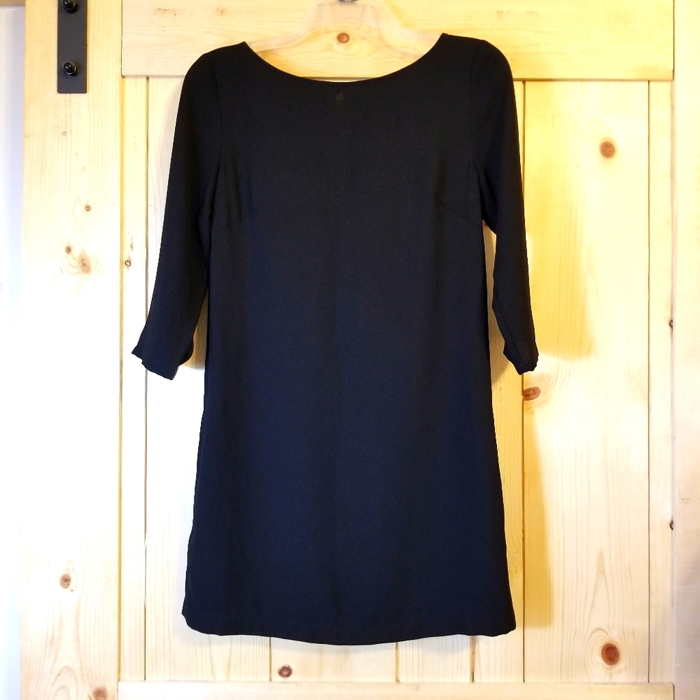 Tildon Black Dress with Extended Keyhole Closure